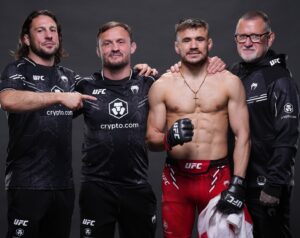 Nathaniel Wood Instagram - Good to be back. 

Overwhelmed with the amount of messages I’ve had so far, will slowly get back to everyone after I’ve caught up on about 48hrs of sleep 😂 

Huge thankyou to my team and sponsors for their ongoing support, without you guys I wouldn’t be in the position I am. @gbtt_hq @whitewolfmma @gary.wood.66 @one_punch @barryboxingcoach @bebrowntanning @yourstaff_group @ajbuildinggroup @aj_wakeford @scramblebrandofficial @powerofone_uk @paulstrankcharitabletrust @padawanoutpost @valiant_performance_epsom @umutatik @vigour8official