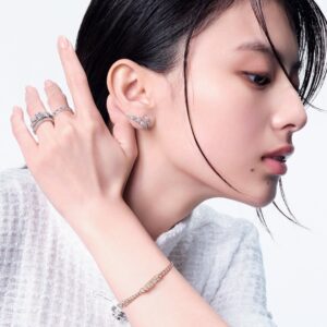 Natsuki Deguchi Instagram - 🤍
@chanelofficial  @ellejapan