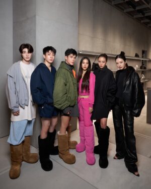 Nattawat Jirochtikul Instagram - @balenciaga 

#Balenciaga 
#BalenciagaEmQuartier