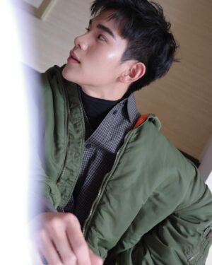 Nattawat Jirochtikul Instagram - @balenciaga