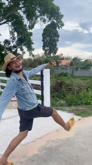 Natthawut Saenyabut Instagram - ไปเลือกตั้งกันครับ