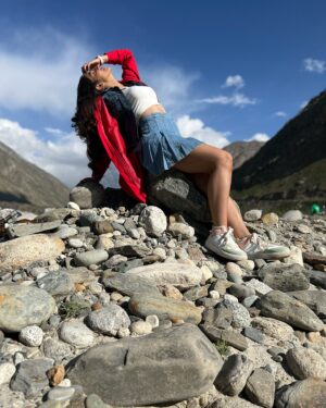 Navneet Kaur Dhillon Instagram - Choose the life that feels right, Every choice shapes your story.🦚💫
.
.
.
.
.
.
.
.
.
.
#ChooseWisely #LiveYourTruth #LifeChoices #AuthenticLiving #MyStory #PathToPurpose #IntentionalLiving #LiveFully #LifeJourney #MakeItCount