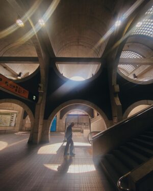 Nawapol Thamrongrattanarit Instagram - today visit Keihan Uji station , Uji / Kyoto — suppeeerrrr beautifullllll. so impressive. it’s sci-fi concrete train station in the small town. Hiroyuki Wakabashi is the architect. Don’t know why his information is really little. #uji #kyoto