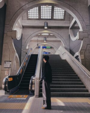 Nawapol Thamrongrattanarit Instagram - today visit Keihan Uji station , Uji / Kyoto — suppeeerrrr beautifullllll. so impressive. it’s sci-fi concrete train station in the small town. Hiroyuki Wakabashi is the architect. Don’t know why his information is really little. #uji #kyoto