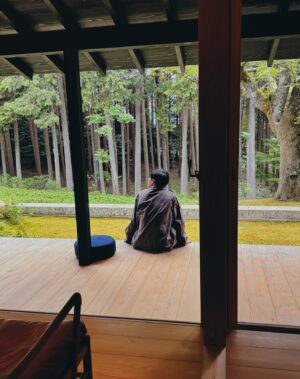 Nawapol Thamrongrattanarit Instagram - donkou kissafang , kyoto // a private library where offers you a book , a drink , cypresses and silence. Sitting there for 2 hrs seems like sleeping in timeless room.