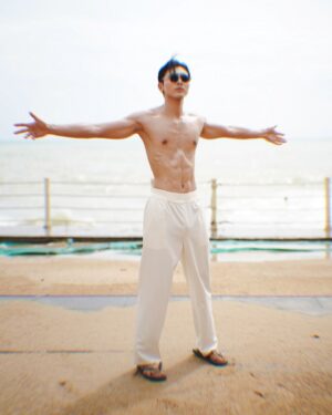 Nawasch Phupantachsee Instagram - ช่วงนี้อากาศมันร้อนนะ🫣🔥🌞