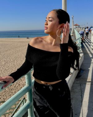Nayah Damasen Instagram - Posting these before they become “sooo last yeaaar”