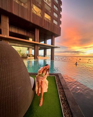 Nayamat Handa Instagram - Tropic like it’s hot 🥵 

#hiltonpattaya #igers #igersindia #instagram #instagood #instadaily #explore #explorepage #exploremore #goviral #trending #explorar #fashion #style #blogger #influencer #artist #fashionista #fashionstyle #fashionblogger #stylefashion #styleblogger #styleinspo #styleinspiration #thailand #swimsuit #lifestyleblogger #luxurylifestyle #sunset_pics #sunset