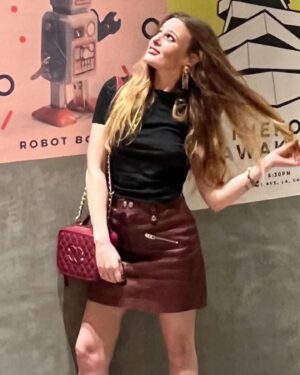 Naz Elmas Instagram - 