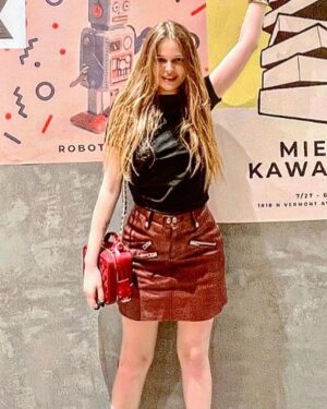 Naz Elmas Instagram - 