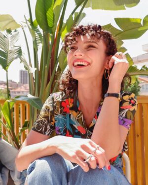 Nazlı Senem Ünal Instagram - ordan burdan , karman çorman, saçma sapan, sallan yuvarlan