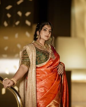 Neha Saxena Instagram - Neha Saxena @nehasaxenaofficial radiates timeless beauty in our Kanchipuram saree, her elegance and poise perfectly complementing the saree’s rich tradition✨

@midhun.mohan_ 
@teamnehasaxena 
@gmfldubai 
@draping_damini 
@alameen_fashion_jewels

#gmfl  #dubai🇦🇪 #dubai #fashionshow #nehasaxena #teamnehasaxena #parimalmehta #lokeshsharma #bollywood #actress #movie #malayalamcinema #malayalam #cinema #celebrity