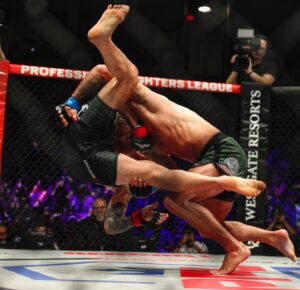 Neiman Gracie Instagram - Queria agradecer a todos que me ajudaram na preparação pra essa luta. foram muitas pessoas e eu agradeço do fundo do meu coração. mais uma batalha dentre tantas guerras! vamos pra próxima 👊🏼
.
.
A Big thank you to everyone who helped me get ready for this fight there was a lot of people by my side on this one thank you 🙏🏼 
@renzograciebjj @bloodlinecsa @dede_pederneiras @kingsmmaacademy @cubswanson @amaregenmedskincare @graciebarra_hq @philipefurao @kodyhamrah @coach.antmurataya @aliabdelaziz @dominance_mma @itallovilardo @tru_md