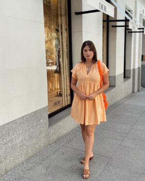 Nerea Camacho Instagram - Feliz Domingo 🍊🍑🥕