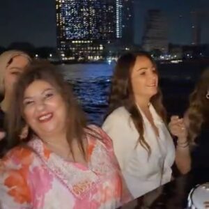 Nermin EL Fee'y Instagram - #_حبايبي_💋💋😂# @nermine_elfeky # @sofitalhotel#_🙏#_My_surprise party made by nagla Sohair and Marwa #_🌺