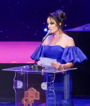 Nermin EL Fee'y Instagram - #من_مهرجان_المسرح_القومي_المصري_الدوره_ال16_تحت_اسم الفنان القدير _الزعيم_عادل_امام_#_مبروك_لاخويا_الفنان_محمد_رياض_رائيس المهرجان_الف مبروك لكل المكرمين_ وسعيده_ بتقديم_جائزه_الفنان القدير المتميز_خالد_الصاوي# @Many thanks to
#@nourfathallah _by# @saphircouture _for_MY_NICE_DRESS🙏
#@samehhanafy (MAKEUPARTIST)
#@sherif__abdeen
_professional_hairdresser# @🙏❤️😍