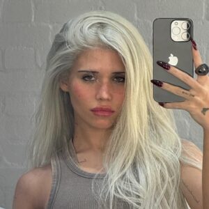 Nessa Barrett Instagram - this must mean something right?