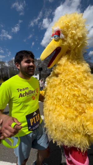 Nev Schulman Instagram - It lives up to the hype!
Thank you @achilles_international and @teamfrancescoofficial for letting me be a part of your incredible organization on this special day. And shout out to @lauraperlongo and the kiddos for always supporting me 😊

#BostonMarathon