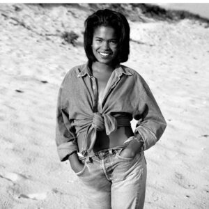 Nia Long Instagram - Jones Beach in the 90’s. A girl from Brooklyn with big dreams. 🖤