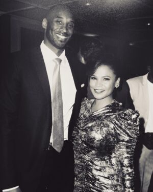 Nia Long Instagram - 💔 Dear Kobe,
Thank you for your light. Thank you for showing us what committed fatherhood looks like. My prayers are daily for your family and friends. I remember the first time we met and the last time we spoke...seems like yesterday @vanessabryant you have sisters out here praying for you.💔