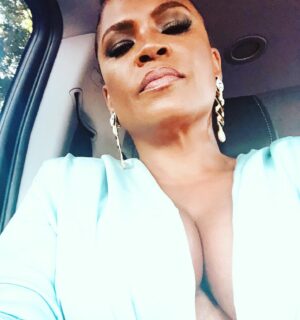 Nia Long Instagram - Looking down on 2019....2020 LET'S FUCKING GO!!!! ♥️