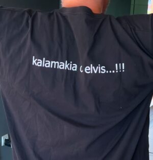 Nia Vardalos Instagram - When in Athens, a must is the skewers at @elviskalamakia! Walk the streets like a Greek: hold delicious hot & salted meat on a stick! 🍖 And a special shoutout to the owner who actually gave me the shirt off his back for a birthday present for my boyfriend! Tell me in the comments what to eat next using the hashtag #eatthis Thank you! 🇬🇷❤️🇬🇷#notanadjustafan #visitgreece #eatthis #greece #mybigfatgreekwedding #love #instagood