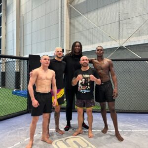 Nic Naitanui Instagram - Oreo out west  #ufc305