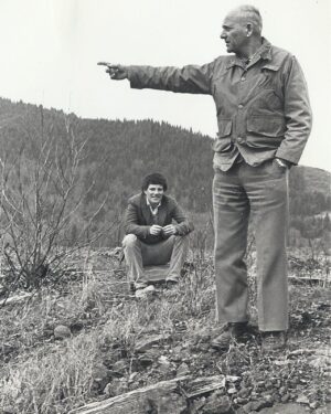 Nicholas Kristof Instagram - Happy Fathers Day! This is my dad and me in the 1980s on a visit back to the Valsetz logging camp where he worked and learned English after arriving in Oregon as a refugee in 1952. He was an extraordinary man who shaped me in a thousand ways.
