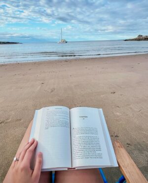 Nicholas Sparks Instagram - Which novel is on YOUR summer reading list? ☀️

#EveryBreath
📸: @whatstephsreading