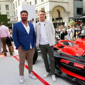 Nick Knowles Instagram - Yesterday I raced @paul_diresta on a race sim and it was so much fun. It’s all free and in @coventgardenldn all weekend.

Thank you @lenovo_uki 

Swipe to see me as an Ai F1 racing driver😂