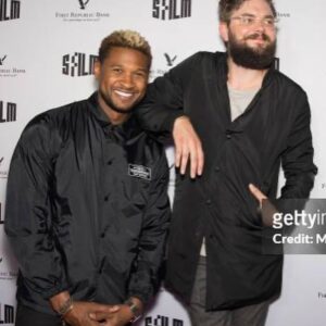 Nick Thune Instagram - We put in a lot of work leading up to today @usher and I’m so proud of you!! You’re in the green room next to me rn and I know you probably won’t see this till later tonight but I know you’re gonna kill it out there! Can’t wait to enjoy the second half of the game together. U got it bad babyyyy!! #teamusher #swifties #superbowl