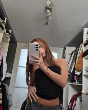 Nicki Nicole Instagram - Ya en casita 🇦🇷❤️ te voy a extrañar España 🇪🇸💗

@comunidadmadrid 
#madrid