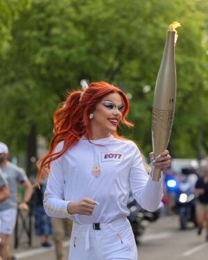 Nicky Doll Instagram - What an absolute honor to have carried the Olympic torch for @paris2024 ! 🔥🇫🇷

As the flame passes through France, it announces the Olympic Games and spreads a message of peace and friendship between peoples. Which is why when I was invited to do it, I immediately said yes and worked really hard to fit in my schedule.

In a world that is deeply unstable at the moment, with all of us feeling completely hopeless about some awful things we watch happening before our eyes, it was important for me to use my platform and try to shed some light. Even though I usually prefer to act on things rather than hope for them: I would like to use this opportunity to hope for the immediate ceasefire in Rafah and for dignity to be brought back to Palestine and its people who tremendously suffered throughout these awful times and beyond. I hope for the safe release of the Israeli hostages that have been held away from their loved ones since October 7th. I hope for people to not turn savage on each other and allow racism, Islamophobia and anti-semitism to run wild again. I also wish for people to educate themselves on topics from reliable sources and stop the massively toxic impact of propaganda that social media and the internet has allowed to spread. These are a lot of hopes but I ran these meters carrying that torch and looking left and right to the people smiling and waving at me with this in mind. 

I know that these are just words, on topics I’ve already communicated about. But until things don’t get better, we shouldn’t stop talking about it. 

With hope, and love.
Nicky