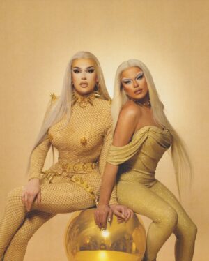 Nicky Doll Instagram - This Plane couldn’t read the Doll, so they joined forces instead 🏆

Shot by the icon @tannerabelofficial
Hair by @moek_hair 
Nails by @lapetitejesse