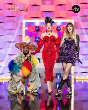 Nicky Doll Instagram - Roses are RED 
Violets are BLUE 
Pour la Comédie Musidrag 
@watchoutforthetornado et @woodkidmusic se joignent à nous 🌹
#DragRaceFrance tous les vendredis dès 19h sur la plateforme @france.tv et à partir de 22h55 sur France 2
———
Roses are RED
Violets are BLUE 
In @dragrace_france this week
The Rusical is what we DO! 

With extra special guests: @watchoutforthetornado & @woodkidmusic 🌹

Available worldwide on @wowpresentsplus