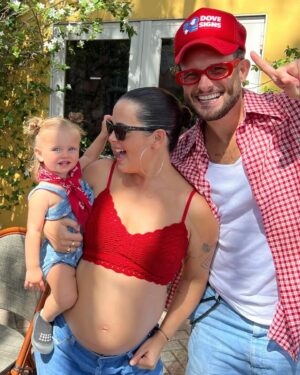 Nico Tortorella Instagram - happy 4th. our 4th is currently in moms belly. this is independence. slash codependency but like in a healthy way. lol. love you fam. @bethanycmeyers