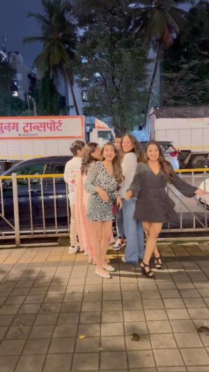 Nidhi Uttam Instagram - The synergy and energy of this family whenever we come together 🤗❤️
.
.
@medhajambotkar @realsonaliverma @ayush_viz @nidhiuttam @nehasaroopa6 @sakshikohli02 @themohitpathak 🤗❤️
.
#yehrishtakyakehlatahai #yrkkh #yrkkh❤ #yrkkhepisodes