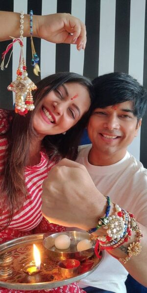 Nidhi Uttam Instagram - Happy Rakshabandhan ❤️🧿🥳🎶

#bondoflove🧿