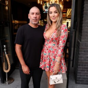 Nik Richie Instagram - Amazing night @lido_house @themayorstable to celebrate one of the most iconic covers in @rivieramagazineoc history. Thank you to the @modernluxury team @modlux_diana @kenstpierre @allison.mitchell14 for an unforgettable private dinner. Congratulations again @duranaelmi for all your hard work and dedication to women on our planet. @cymbiotika 🤍 photo credit: @philfaraone_ 🤍