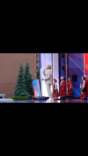 Nikolay Baskov Instagram - С праздником, моя великая страна! Благоденствия и процветания!  С Днём России❗️🇷🇺
Праздничный концерт с Красной площади в эфире сегодня в 21:00 на @tvrussia