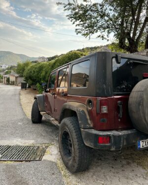 Nikoletta Ralli Instagram - Ζαγοροχώρια Day 1⛰️🇬🇷 #part1
1. Το παιδάκι μου, βγάζει τις καλύτερες φωτογραφίες♥️
2. Όπου ζωάκια και χαρά, εμείς πρώτοι 🐄 
3. Ότι είπα στο 2 🐮 
4. Οι πύργοι της Αστράκας 🏔️ 
5. Μοσχαράκι κοκκινιστό 🍝 
6. Άνω Πεδινά 💚