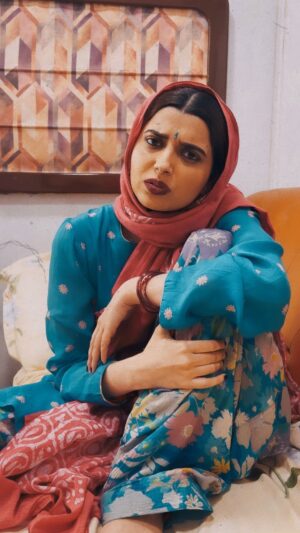 Nimrat Khaira Instagram - Worst she can say no 😂 
Tum lumber mango ge mein lumber dungi nhi..