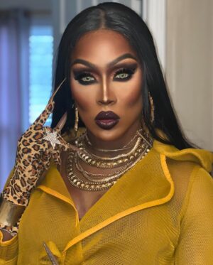 Nina Bo'nina Brown Instagram - Revamp of my red carpet season 9 finale look. #makeup #mua #dragqueen #rpdr #rpdr9 #redcarpetlook #darkmakeup