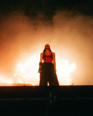 Nina Kaiser Instagram - 3 Tage 3 Shows ich liebs ja so sehr alles ❤️❤️ Danke!!!
📸 @jakobmarwein