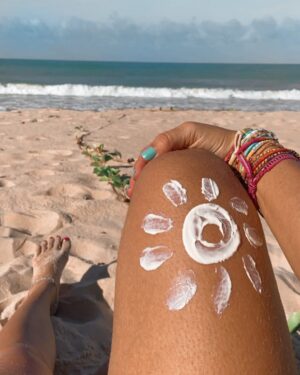 Nina Monteiro Instagram - 🦁☀️💛