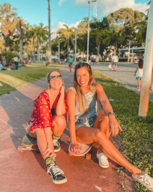 Nina Monteiro Instagram - Em 2013 começamos os nossos roles de skate e de lá pra foram algumas quedas, muitas risadas e um milhão de fotos 😂 E só para registrar que nada mudou até hoje kkkkk