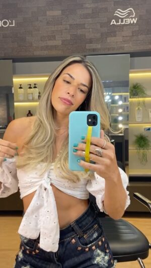 Nina Monteiro Instagram - Nem preciso falar o quando eu AMEI o resultado desse trabalho incrível de @emerson8oliveira 😍 Obrigada, amigo! Você sempre supera minhas expectativas 💞✨ @studioea