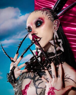 Niohuru X Instagram - 你是魔鬼中的天使 让恨变成太俗气的事🩸 @abookof 🩸
.
Photographer   Creative Director : Lily Lytton @lilylytton_photography 
Stylist: Miranda Monroe @mirandamonroe.xo 
Lighting Assistant: Margot Lily @margotlily 
Hair: Jackie Bieber @madebyjackiebieber 
Prosthetic Make up: Cesia Martinez @gutterglitt3r 
Nails:  Rox Vazquez @statement_not_maintenance Zahara Browne @dahouseofphalanges 
Studio: The Powder Room Studio @thepowderroomstudiola
3D edit: @unfor_