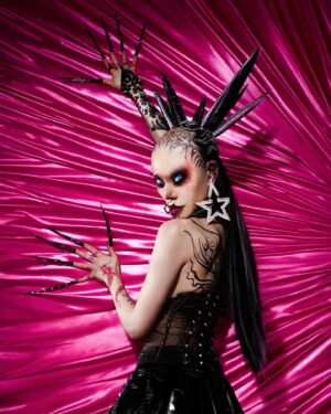 Niohuru X Instagram - 你是魔鬼中的天使 让恨变成太俗气的事🩸 @abookof 🩸
.
Photographer   Creative Director : Lily Lytton @lilylytton_photography 
Stylist: Miranda Monroe @mirandamonroe.xo 
Lighting Assistant: Margot Lily @margotlily 
Hair: Jackie Bieber @madebyjackiebieber 
Prosthetic Make up: Cesia Martinez @gutterglitt3r 
Nails:  Rox Vazquez @statement_not_maintenance Zahara Browne @dahouseofphalanges 
Studio: The Powder Room Studio @thepowderroomstudiola
3D edit: @unfor_