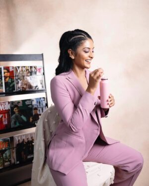 Nivedhithaa Sathish Instagram - Feelin’ 11 outta 10 💜

Shot by - @theaaronobed 
Outfit by - @studio24_bespoke 
Makeup by - @makeupbywanshazia 
Hair by - @soniyarameshbabu_muah | @the_braidfactory